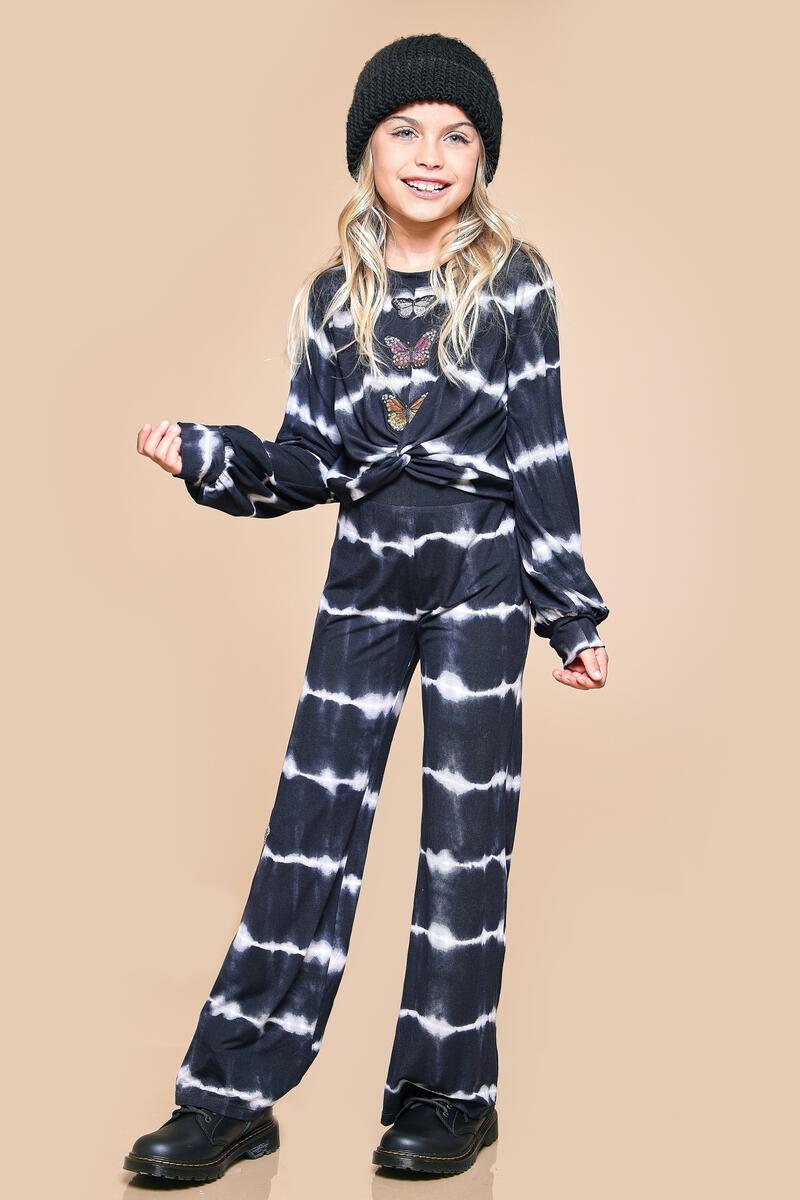 Tie Dye Bell Bottom Pants w/Butterfly Patch