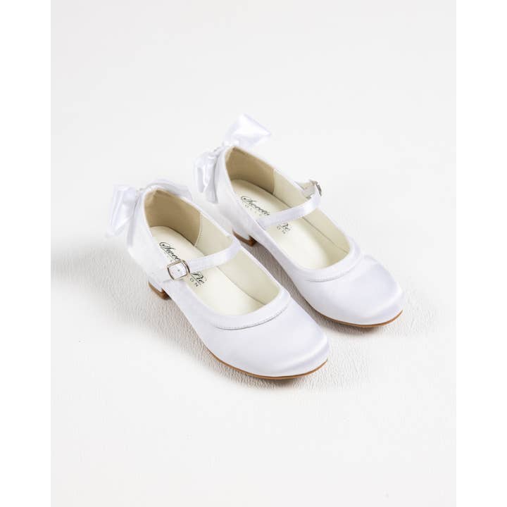 White Shoe #6139